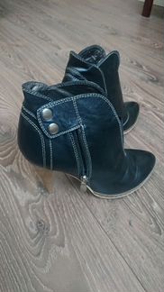 Женские кожаные ботильоны 39 размер