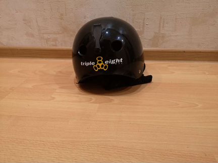 Защитный шлем
