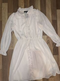 Платье в идеальном состоянии,покупалось за 2500