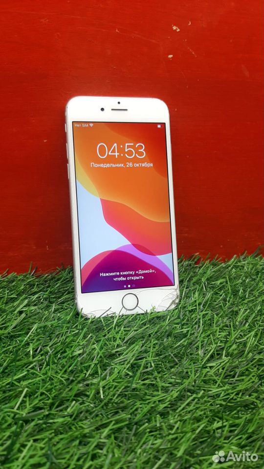 Смартфон iPhone 6S