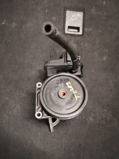 Насос гур с бочком Mercedes OM651 A6510900037 W212