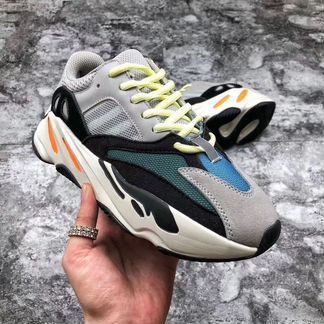 Кроссовки yeezy 700