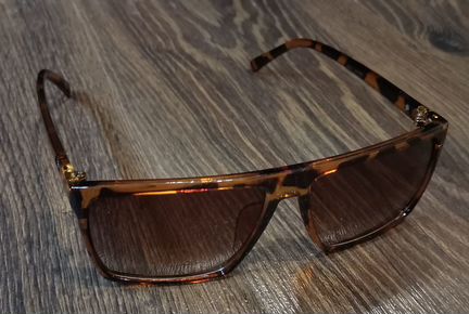 Мужские солнцезащитные очки