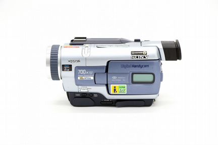 Видеокамера Sony DCR-TRV330E