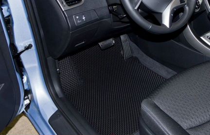 Коврики в салон Mazda Чёрного цвета