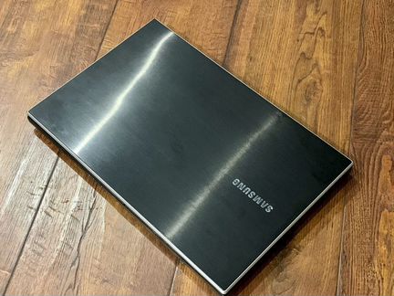 Samsung 2 ядра + 4 гига + 2 видеокарты в паре