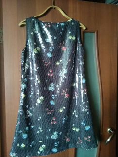 Платье в пайетках moschino love