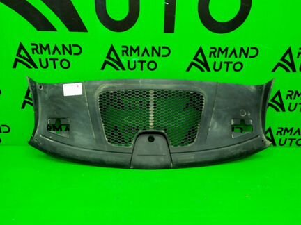 Накладка замка капота Porsche Macan 2014