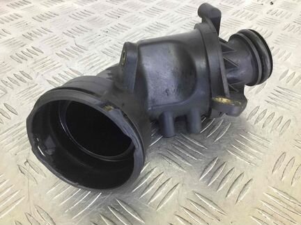 Патрубок воздушного фильтра Mercedes-Benz E-Класс