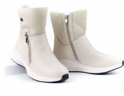 Женские ботинки