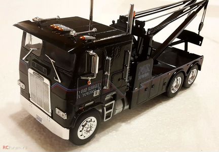 FreightLiner FLA (1987) - Road Ranger Towing 1:43