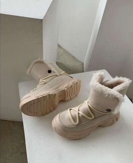 Новые ботинки с мехом