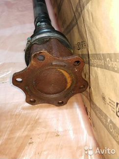 Привод полуось 3q0407272at