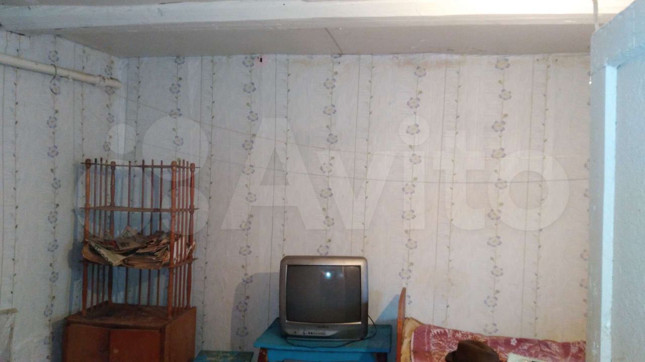 House 37 m2 on a plot of 14 hundred.