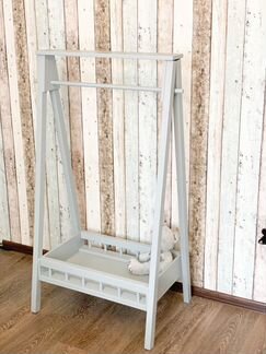 Напольная вешалка
