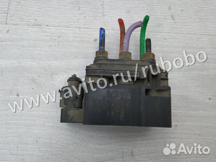 Блок клапанов пневмоподвески 95535890300 Porsche C