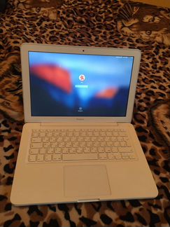 Apple Macbook 13’ 2010г. для работы и отдыха