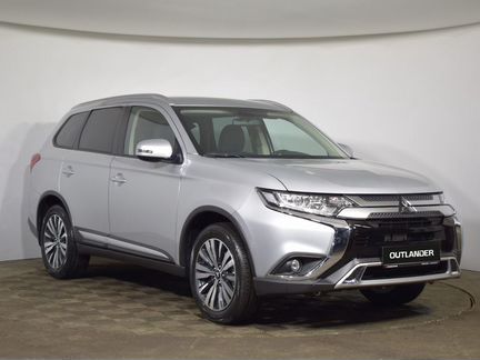 Mitsubishi Outlander 2.0 CVT, 2020