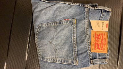 Джинсы новые Levi’s