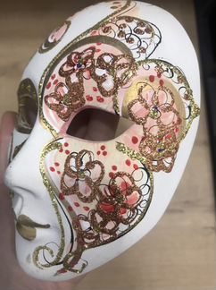Венецианская маска