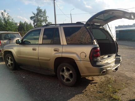 Шевроле Трейлблейзер амортизаторы крышки багажника