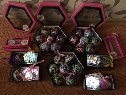 Новогодние игрушки Monster high