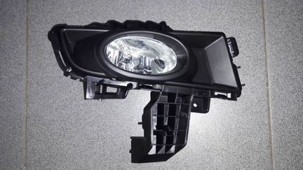 Противотуманка mazda 3 седан в сборе 06-09г