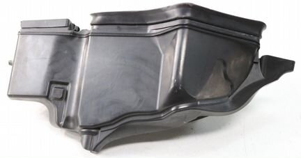 Воздухозаборник Мерседес 221 A2218300744