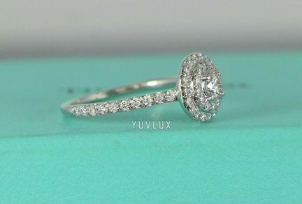 Золотое кольцо солитер Tiffany 0.46 ct