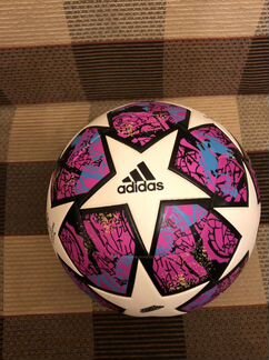Футбольный мяч Adidas