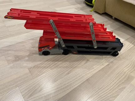 Хот Вилс Мега Грузовик