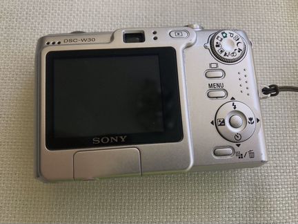 Фотоаппарат Sony Cyber-shot DSC-W30
