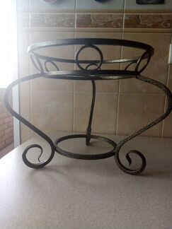 Подставка под цветы