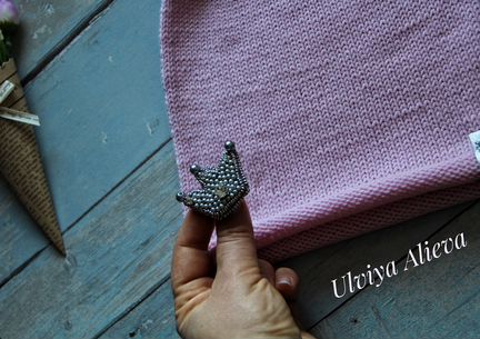 Шапка с брошью ручной работы «Принцесса»