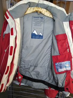 Куртка спортивная