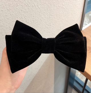 Заколка с бантом