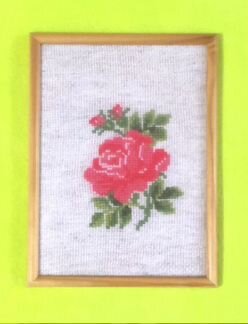 Вышивка в раме 