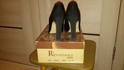 Черные туфли Renaissance Италия текстиль