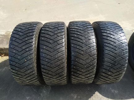 265 65 17 GoodYear бу Шины Зимние 265 65 R17 107U
