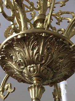 Люстра бронзовая антик