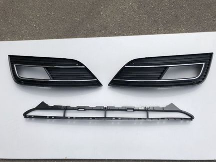Решетки в бампер audi A4 8K rest