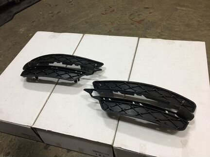 Решетка бампера Mercedes C204 амг Рестайлинг