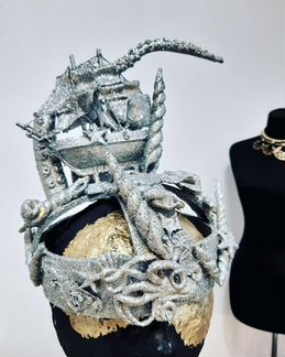 Корона серебряная. морская тема