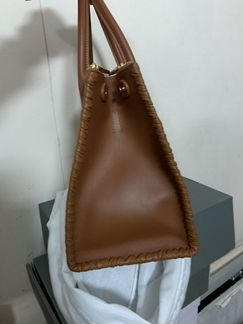 Сумка Prada