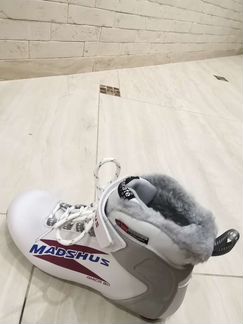 Беговые лыжи