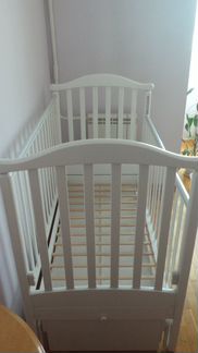 Продам детскую кроватку