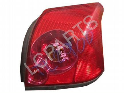 Фонарь задний правый Toyota Avensis