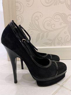 Ботильоны, туфли, сапоги брендов Gucci, Yves Saint