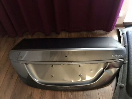 Крышка багажника Mercedes W205 c-class