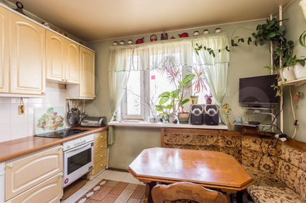 Комната 18 м² в 3-к, 15/17 эт.